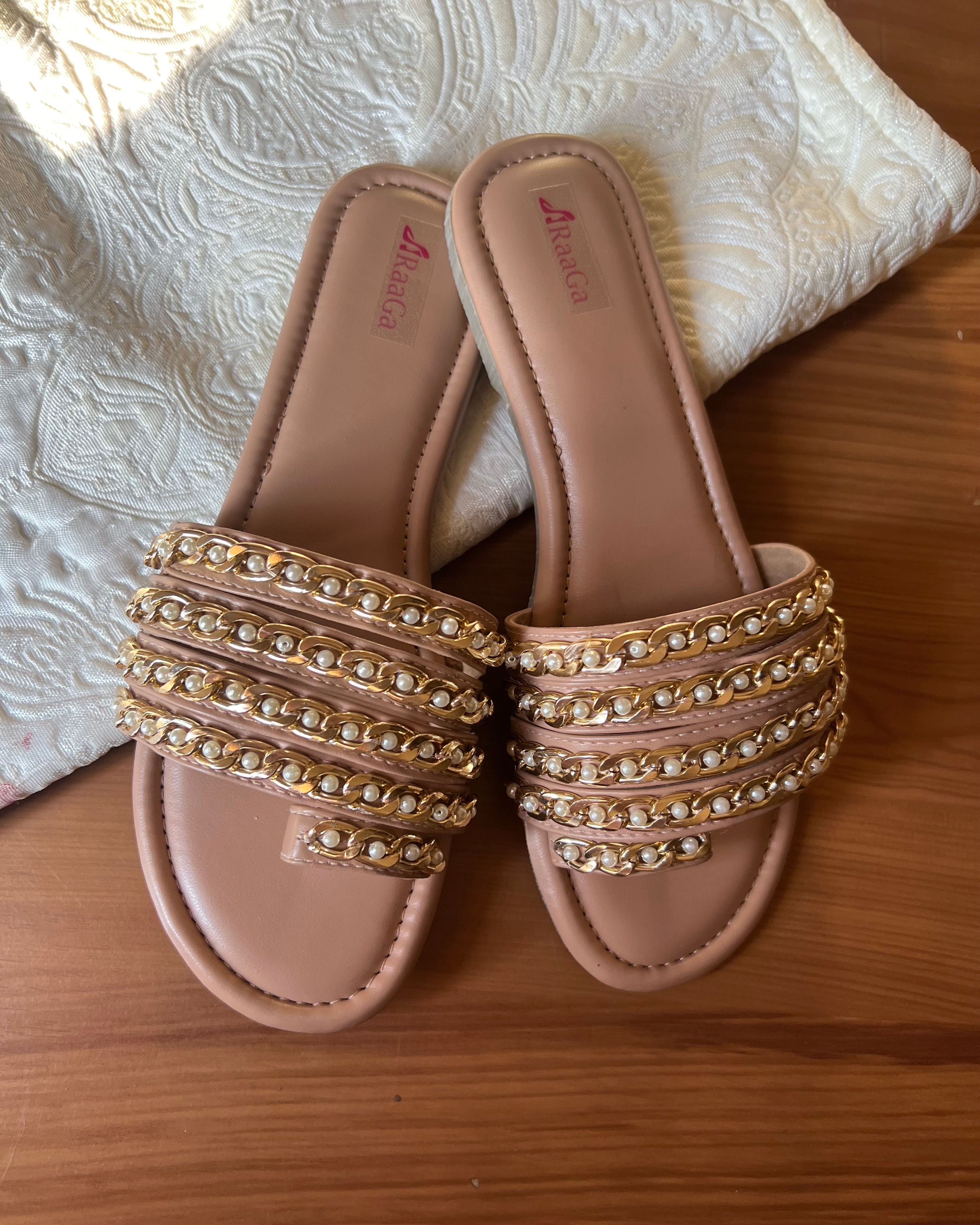 Tan flats