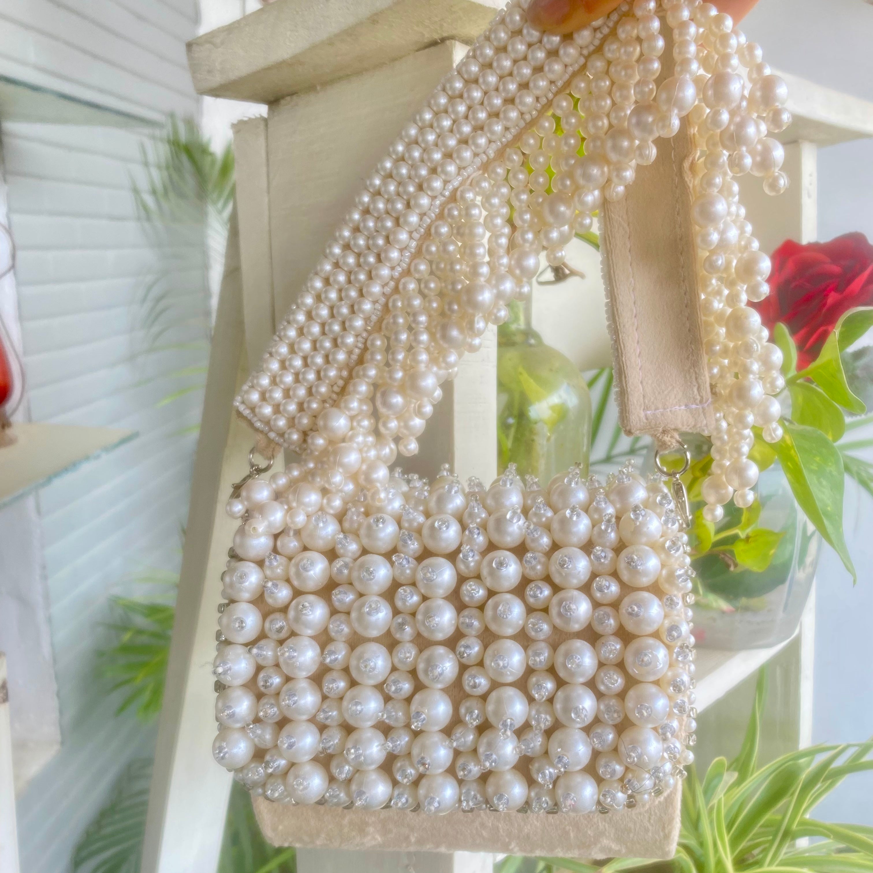 Mini pearl bag